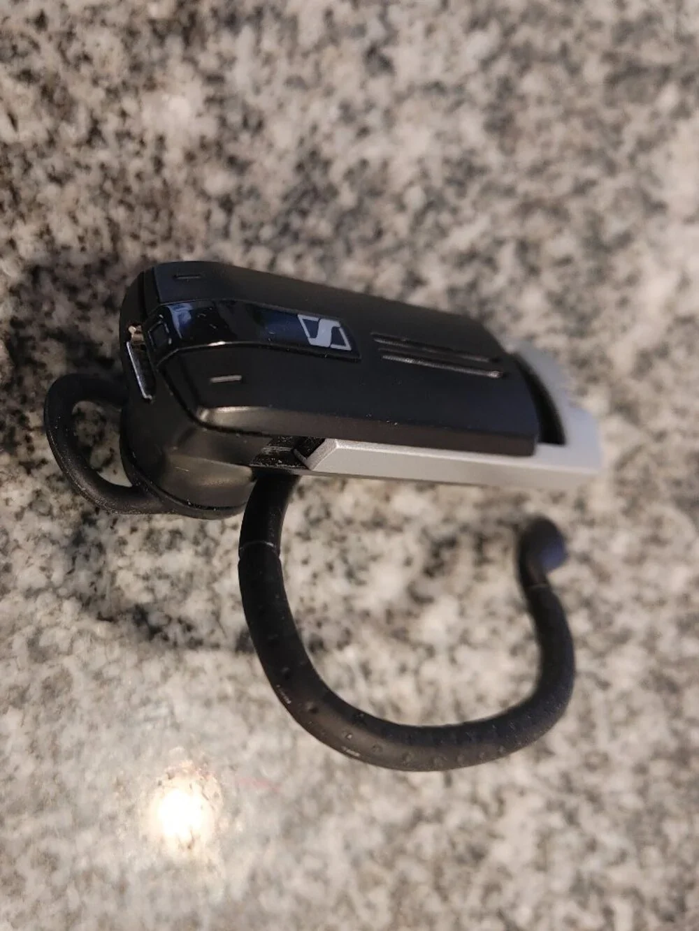 Sennheiser Presence Bluetooth Ear-hook Headset with USB Dongle